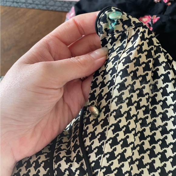 Banana Republic Size XS Petite Houndstooth Sleeveless Blouse - Picture 5 of 5